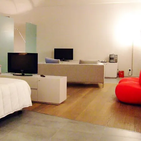 Montaldo Castle & 4* Montaldo Torinese