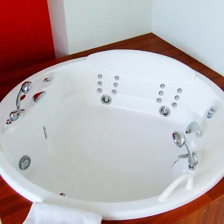 Montaldo Castle & Hotel