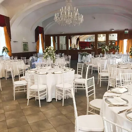 Montaldo Castle & Hotell