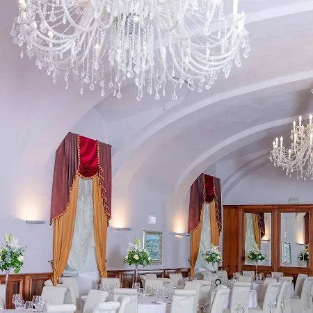 Hotel Montaldo Castle &