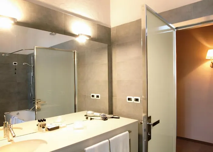 Hotel Montaldo Castle &
