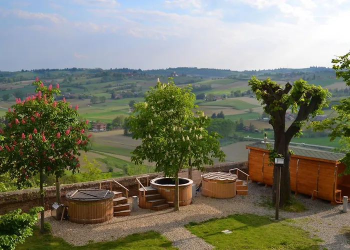 Hotel Montaldo Castle & Montaldo Torinese